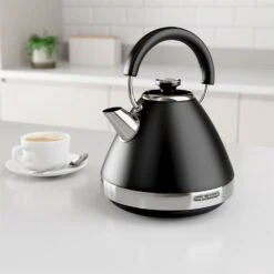 Morphy Richards Venture Black Pyramid Kettle 16 Morphy Richards Venture Black Pyramid Kettle -Morphy Richards Sales Store 100131 lifestyle