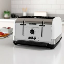 Morphy Richards Venture White 4 Slice Toaster -Morphy Richards Sales Store 240134 lifestyle